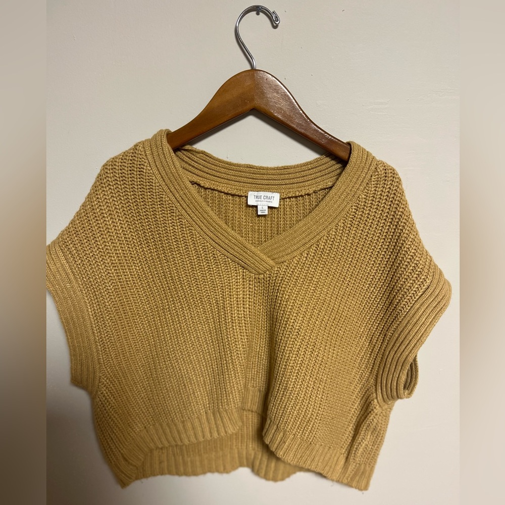 True Craft. Size Large. Camel color. Sweater crop top.